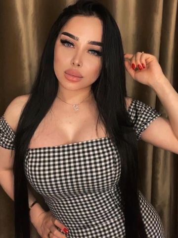 Полина
